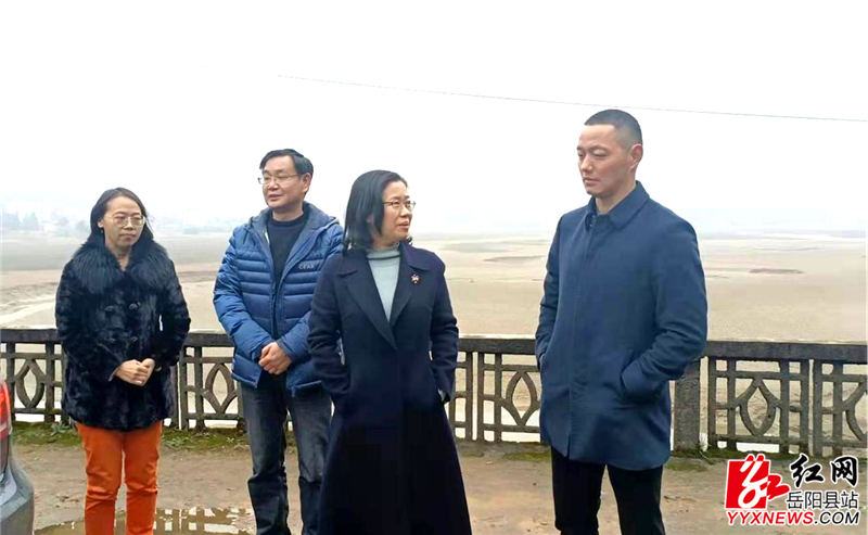 何喜到张谷英镇开展巡河巡林工作.png