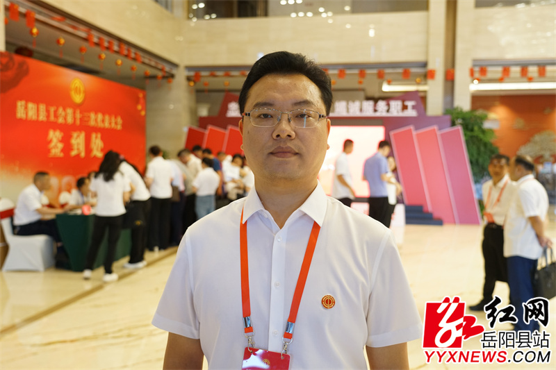 市县两级劳模 县人民医院健康管理中心主任 许魁.JPG