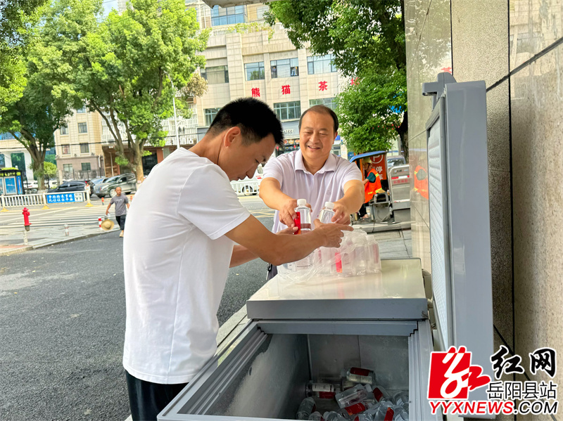 进行补给.JPG