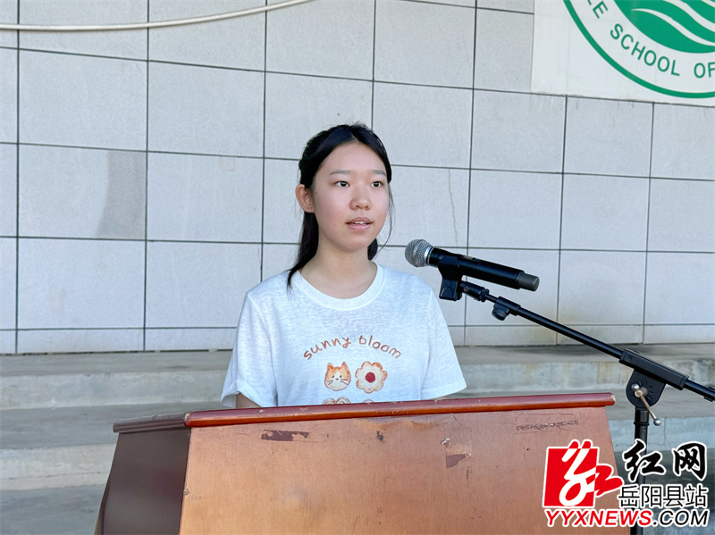 学生代表发言.JPG