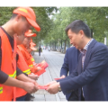 县领导慰问一线环卫工人