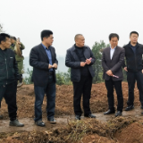 州人大常委会副主任杜晓勇一行到泸溪宣讲中央人大工作会议精神
