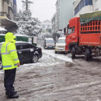 迎战寒潮丨风雪中最美逆行者—洗溪镇全力做好冰冻天气应急防范