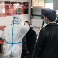 雪后护民生丨洗溪镇成功转运10名滞留高速服务区返乡人员