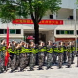 兴隆场镇举行民兵点验活动 提升基层民兵战斗力