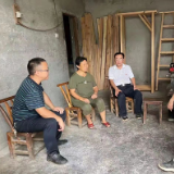 泸溪县委党校开展“万名干部下基层，进村入户办实事”活动