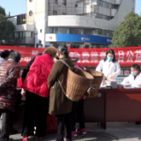 泸溪县开展 “两癌”防治宣传活动