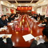 聚焦两会丨参加县十八届人大六次会议的人大代表分团审议