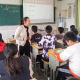 泸溪：学科带头人“送教下乡”助力乡村教育振兴