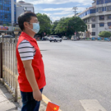 爱国卫生运动丨泸溪人社:文明交通劝导 志愿者在行动
