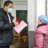 泸溪检察：敲门入户讲安全增强节日免疫力