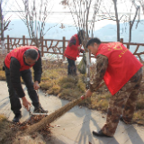 泸溪公路：观景平台大清扫 守护“最美生态路”
