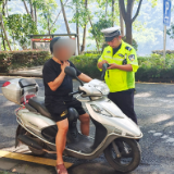 泸溪交警常态化开展整治行动 助力文明城市创建
