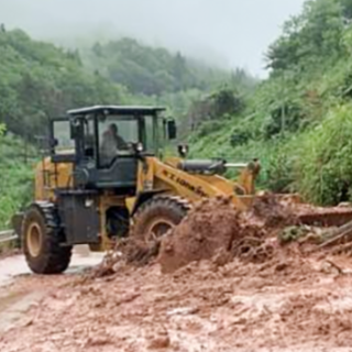 迎战强降雨丨泸溪公路部门迎雨而上 全力保畅群众出行安全