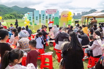 泸溪县开展“我和妈妈有场约会”母亲节亲子活动