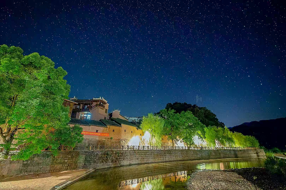 岩门古堡寨景区2 (2).jpg 岩门古堡寨景区2 (2).jpg
