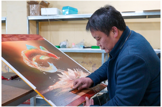 泸溪：从“数控代码”到“金石画卷” “铜纸精雕”绘出温暖乡愁