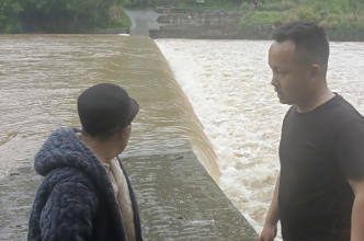 风雨砺初心 险情显担当——潭溪镇干部勇救被困群众彰显为民本色