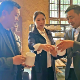 章华到浦市镇调研指导和美村寨建设