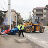 泸溪公路：整治路域环境，扮靓出行风景线