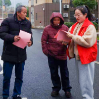 宪法宣传周丨县发改局开展宪法宣传周普法暨文明卫生城市宣传活动