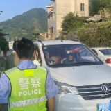 解放岩乡：“整治+宣传”筑牢道路交通安全防线