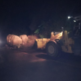 迎战强降雨丨白浦公路突发塌方，泸溪公路部门连夜紧急处治保安全通行
