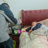 泸溪县解放岩乡：多线服务零距离 异地认证惠老兵