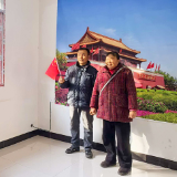 白羊溪乡:幸福照进心田 白羊溪村为老人圆梦“天安门合影”