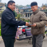 白羊溪乡：法治宣传进集市 普法惠民零距离 