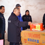 “执法护航 宣讲入心”泸溪县双线发力拧紧烟花爆竹“安全阀”