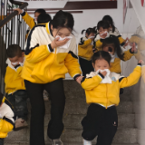 泸溪县希望幼儿园开展消防演练 筑牢校园安全防线