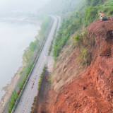 泸溪：G319国道椪柑山庄地段滑坡治理工程加速推进 全力保障交通动脉安全畅通