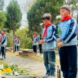 缅怀革命英烈丨泸溪县组织中小学生开展清明祭扫英烈活动
