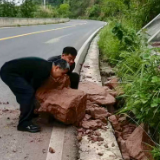 泸溪公路：构筑防汛备汛“四防线”全力护航畅安五一