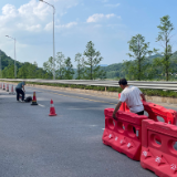 泸溪公路建设养护中心“三管齐下”筑牢公路安全屏障 护航村舟赛顺利进行 