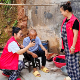 白羊溪乡马入田村养老认证上门办 志愿服务暖人心