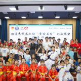 湘潭大学第三期“青童互育”公益课堂在泸溪县圆满结营