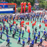 苗乡万人欢庆“六月六”  民族团结共绘幸福图景