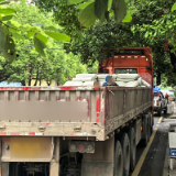 泸溪交警：严查货车违法载人除隐患
