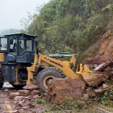 泸溪县公路部门迎“秋雨”强巡查 全力保障公路畅通