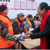 新春走基层丨泸溪县总工会情暖一线劳动者