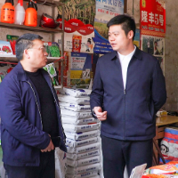 贺立到浦市镇调研春耕备耕、农资保供及特色产业发展工作。