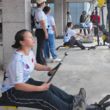 备战龙超：氧城泸溪龙舟队女队员关店休业 荣誉比赚钱重要！