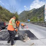 春光作序勤养护 泸溪公路部门全力备战汛期保畅安