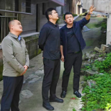 贺立检查督导“五一”节前消费文旅市场及安全生产工作