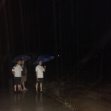 兴隆场镇:黑夜中的防汛坚守 风雨无阻 竭诚为民