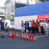 泸溪白沙社区富康网格开展消防安全应急演练