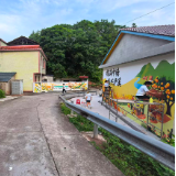 浦市镇中塘村:青年执笔绘乡韵 湖师大学子美育赋能乡村振兴