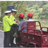泸溪交管:深化夏季道路交通安全整治 全力护航群众出行平安